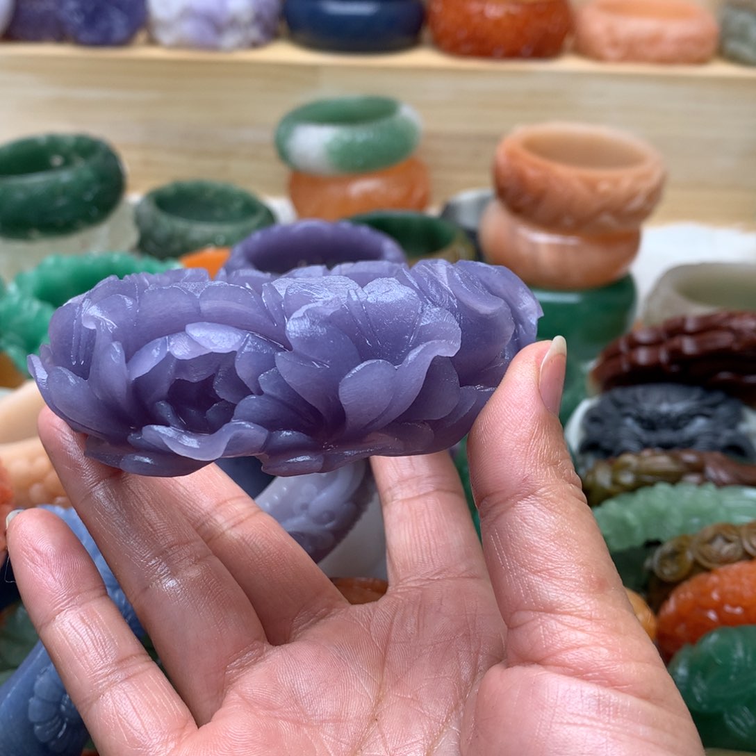 未镶嵌手镯石英质玉花*