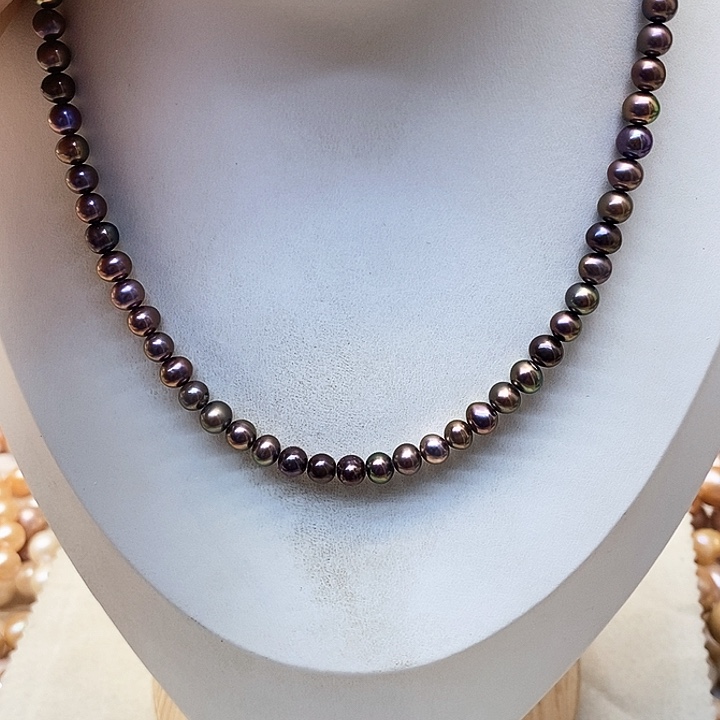 淡水珍珠颈饰合金