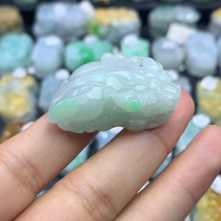 翡翠颈饰未镶嵌天然缅甸翡翠