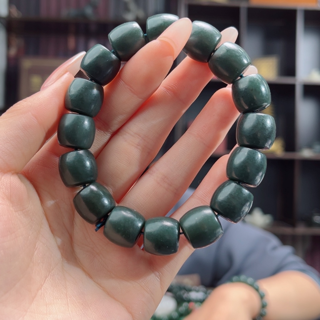 【闪购商品】和田玉手串未镶嵌新疆沙枣青14 多样性拍一发一