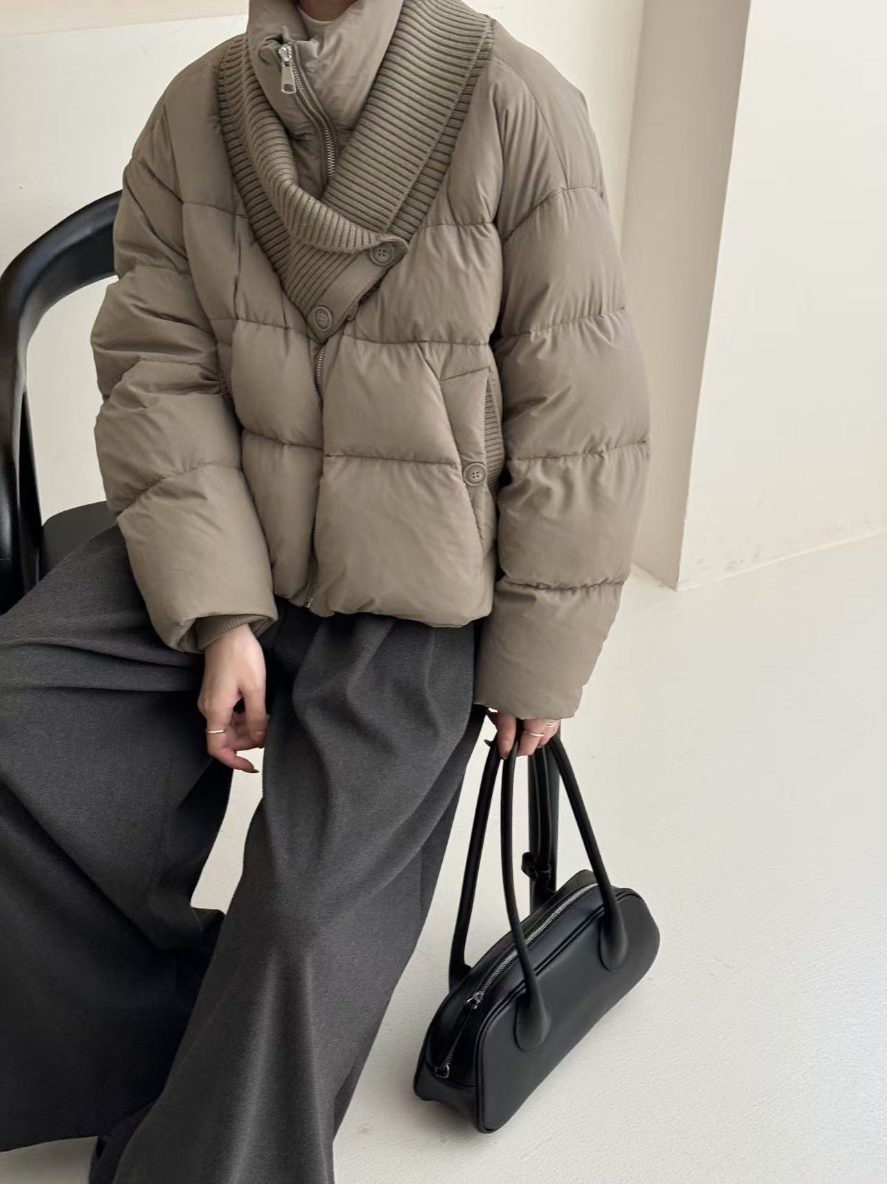 V家 5693短款针织领羽绒服