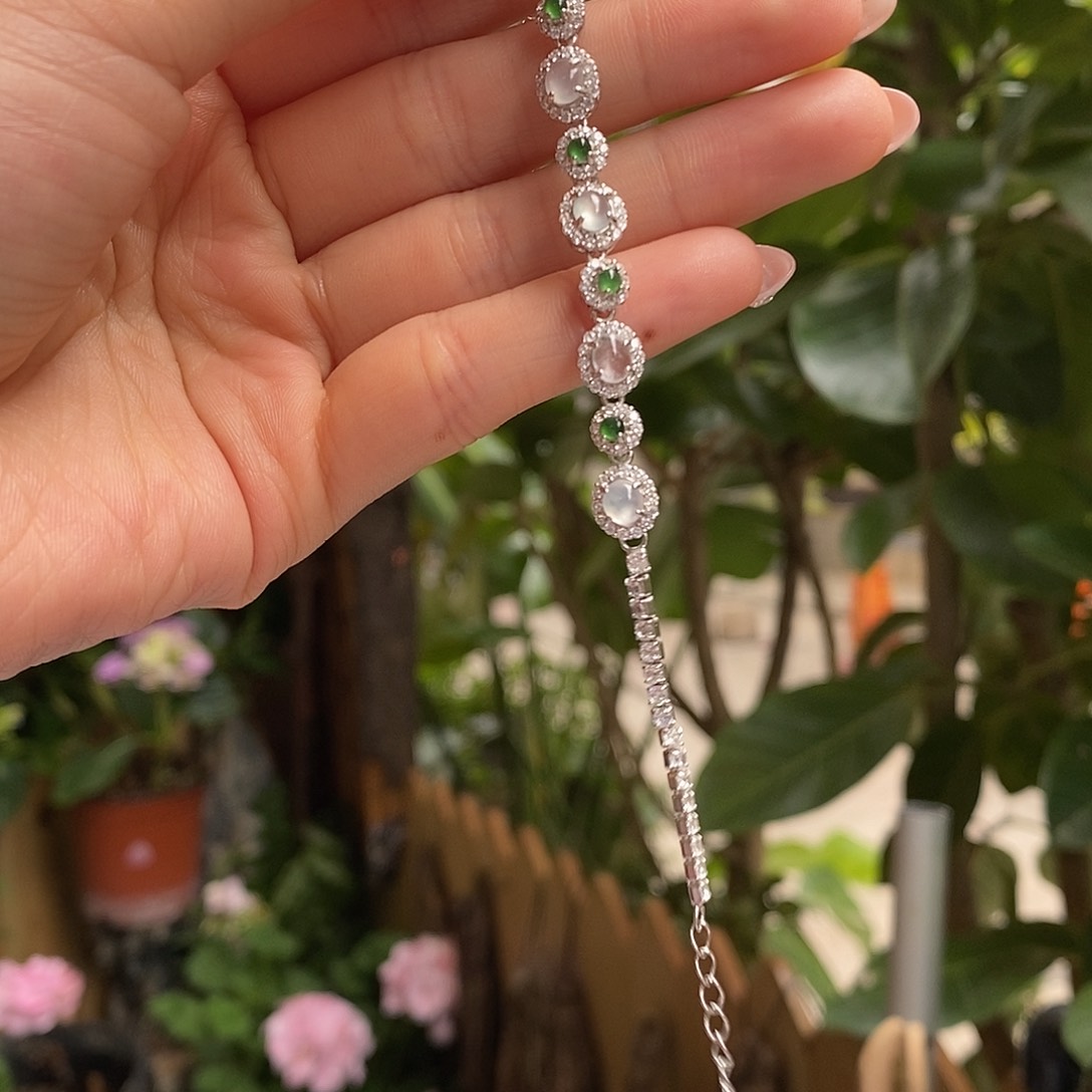 翡翠挂件未镶嵌翡翠挂件