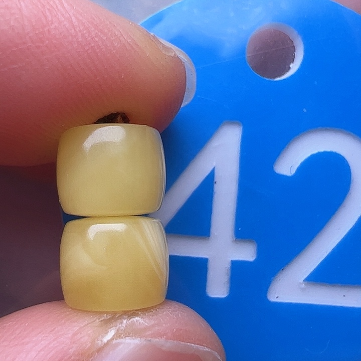 蜜蜡裸石未镶嵌7.5m m