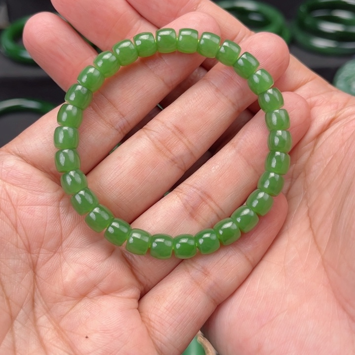 手链未镶嵌和田玉（碧玉）