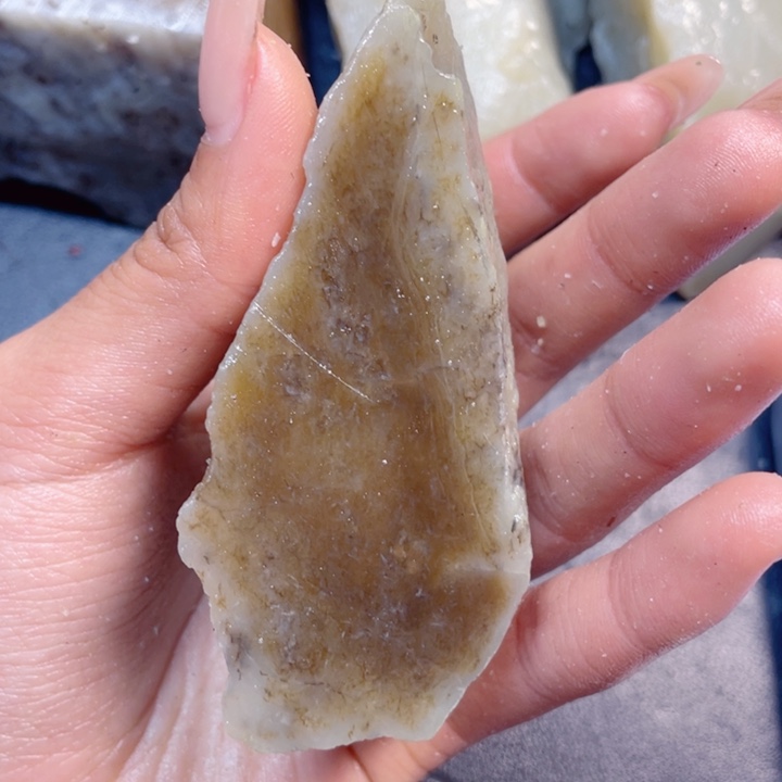 和田玉未镶嵌珠宝半成品