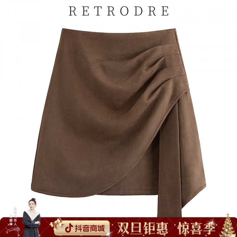 丝柏舍2025秋装新款女装设计感褶皱A字短款高腰半身裙S53X7862B