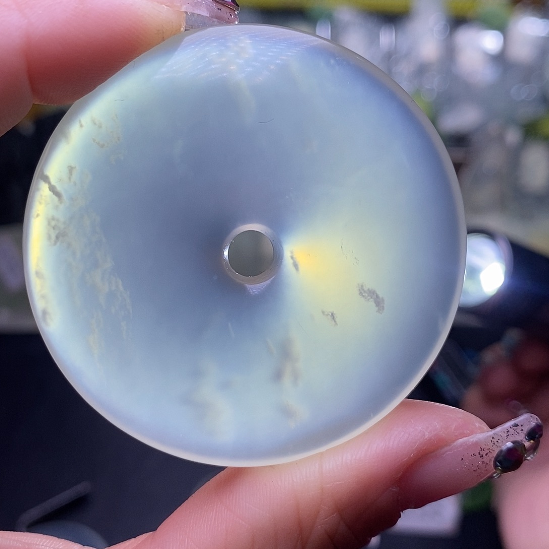 蛇纹石玉颈饰未镶嵌丰**悦