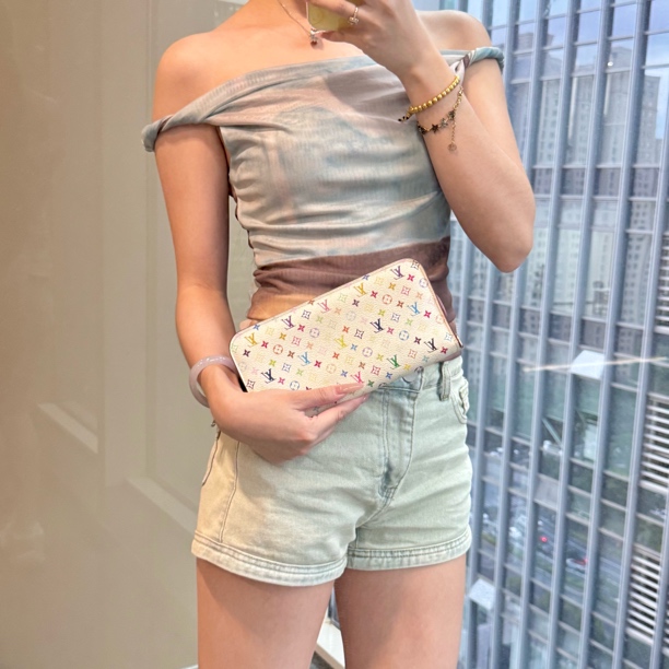 99新 LouisVuitton/路易威登 白三彩钱包/5416