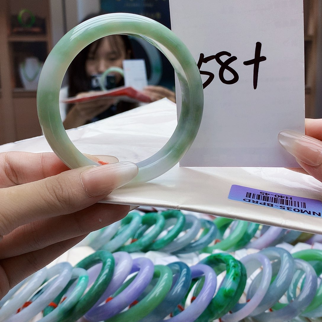 翡翠手镯未镶嵌f