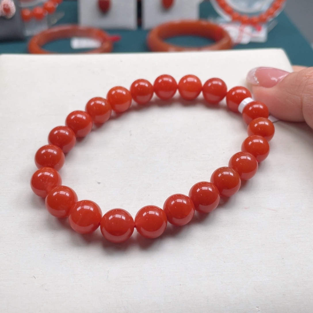 南红玛瑙南红保山单圈9+未镶嵌