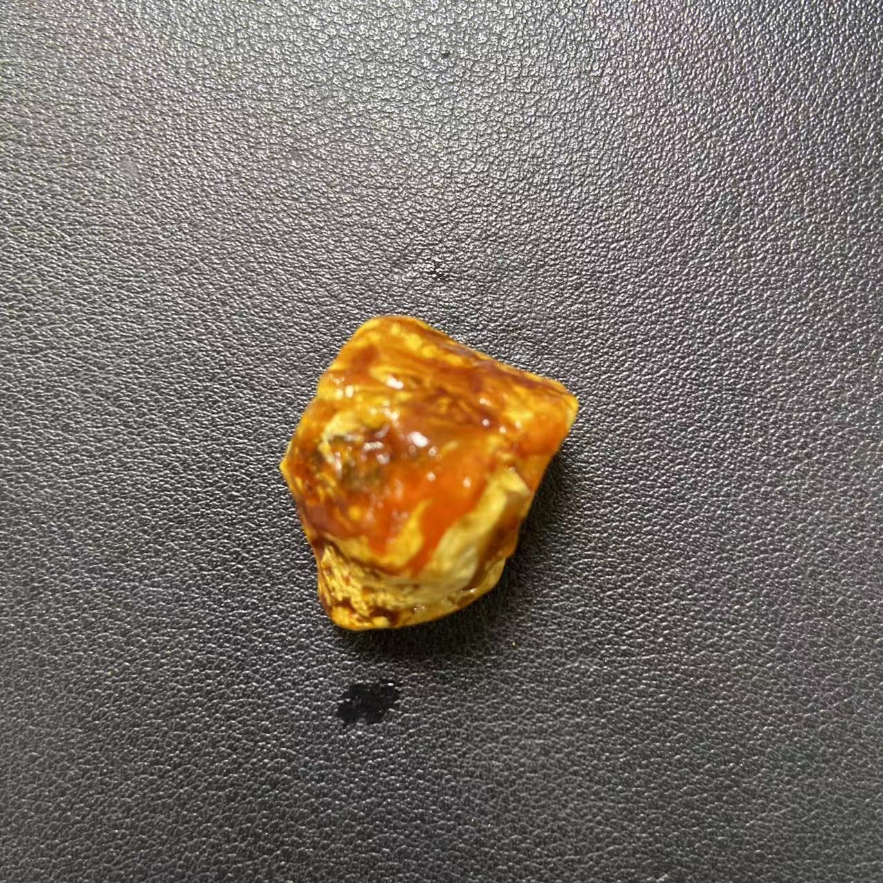 纯天然琥珀蜜蜡原石定制