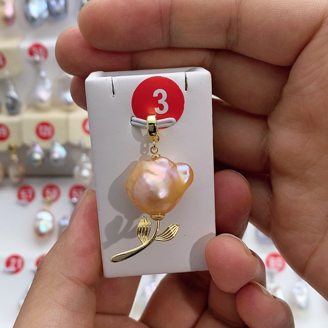 淡水珍珠颈饰合金