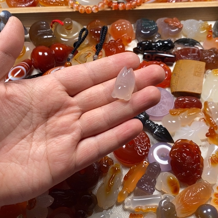 玛瑙/玉髓未镶嵌颈饰