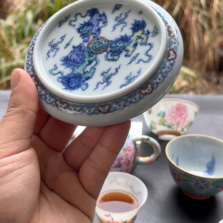 杯Z****?景德镇陶瓷艺术品