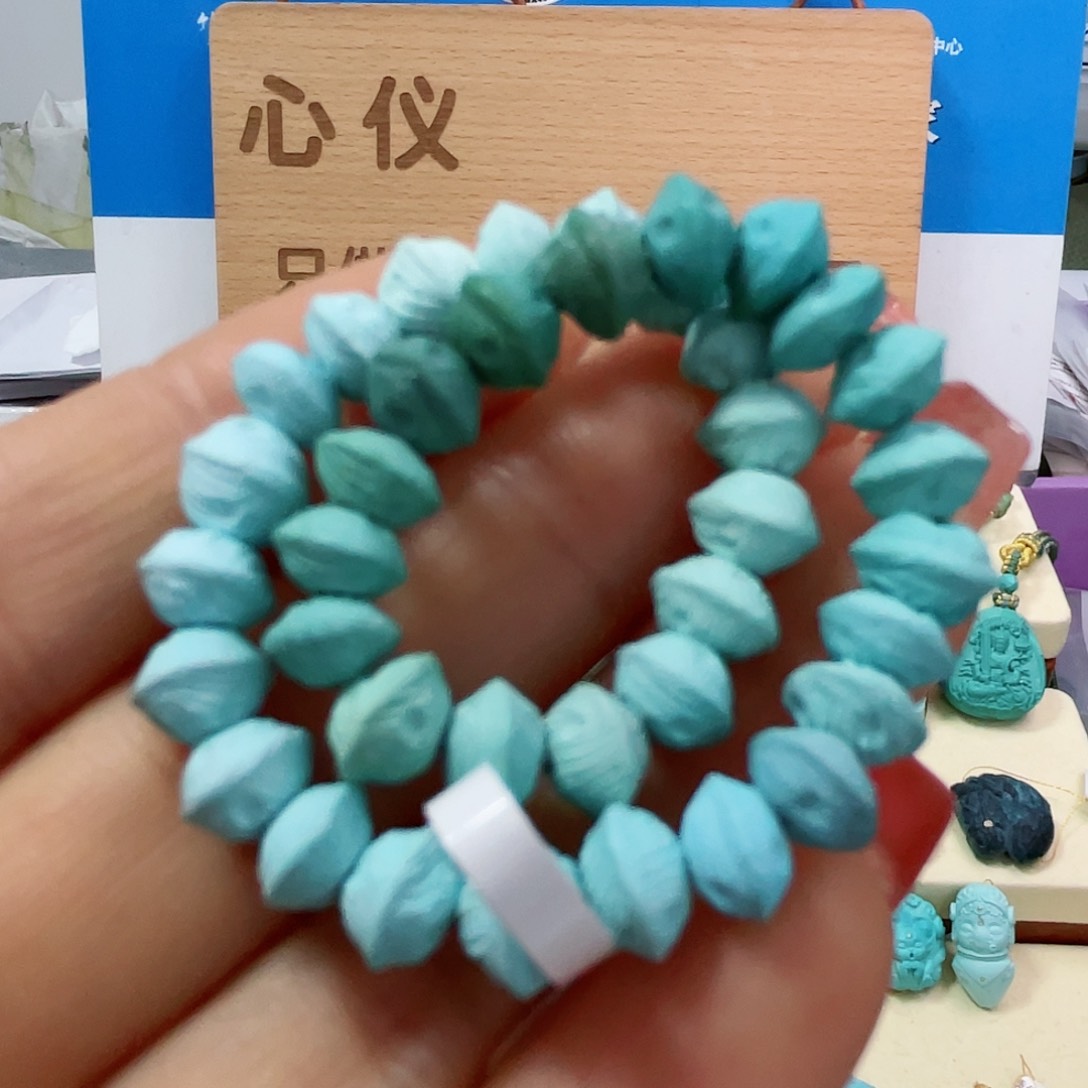 绿松石珠宝奇石未镶嵌