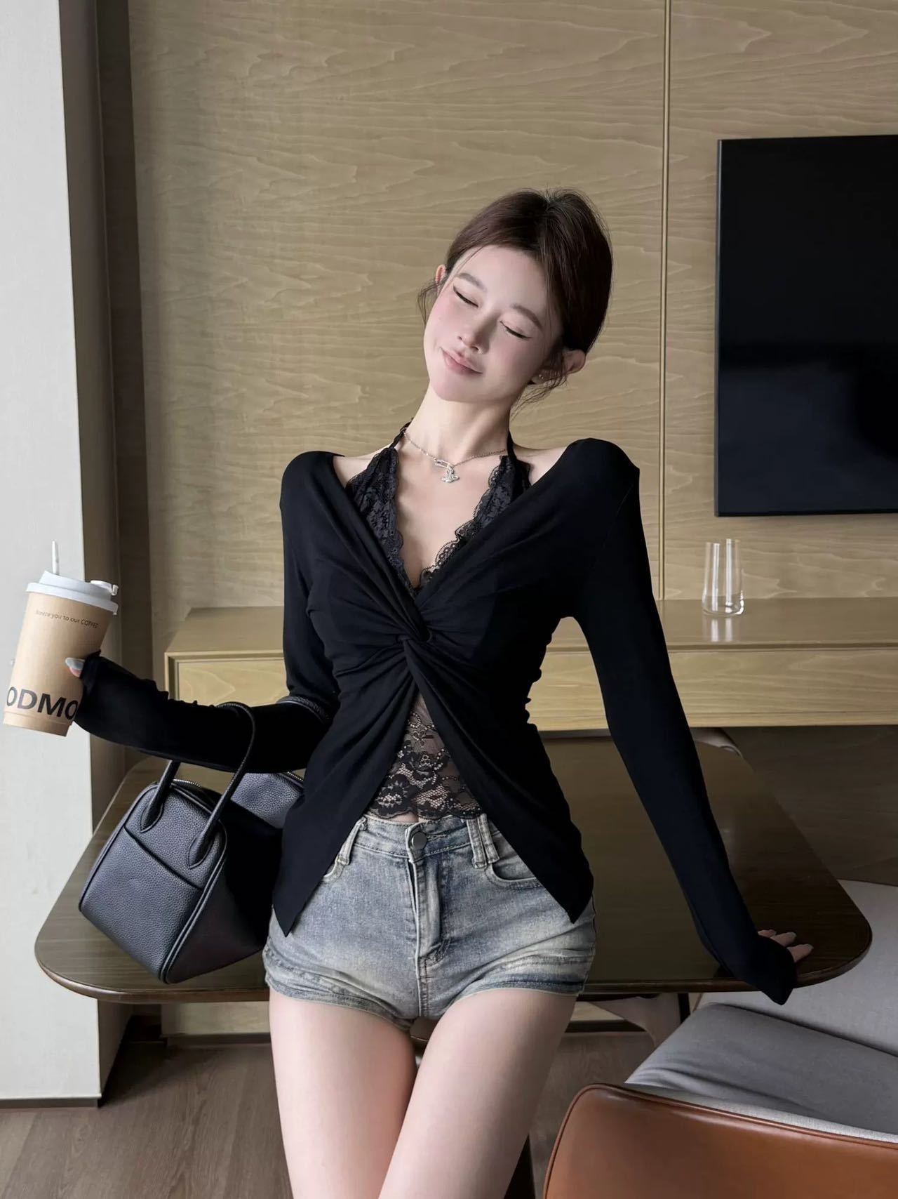 不规则假两件长袖T恤女秋冬纯欲性感v领挂脖小上衣蕾丝打底衫内搭