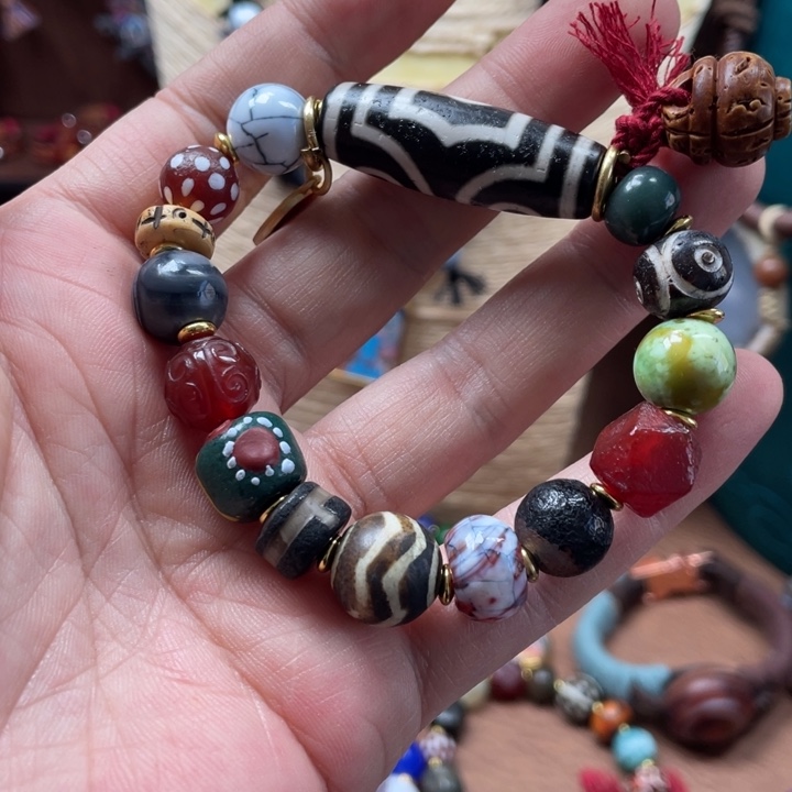 玛瑙/玉髓颈饰未镶嵌