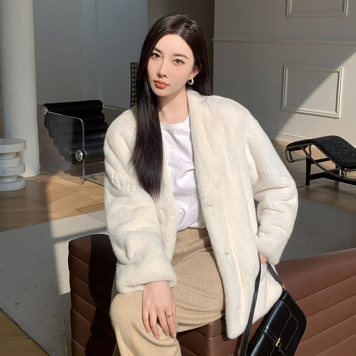 奢侈小姐 进口紫金级天鹅绒貂皮大衣女整貂V领水貂皮母貂