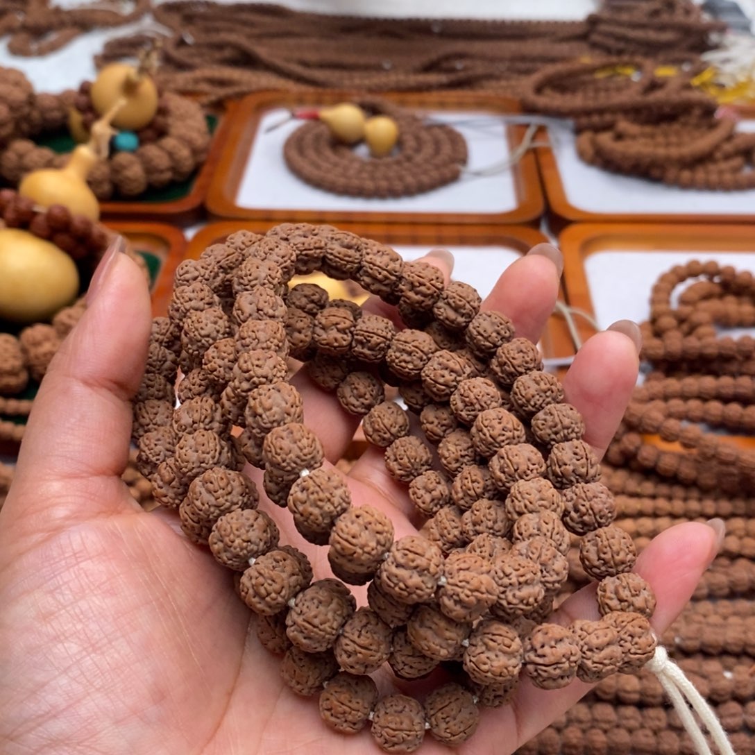 王***金金刚菩提吊坠纯血花王手持卡10➕