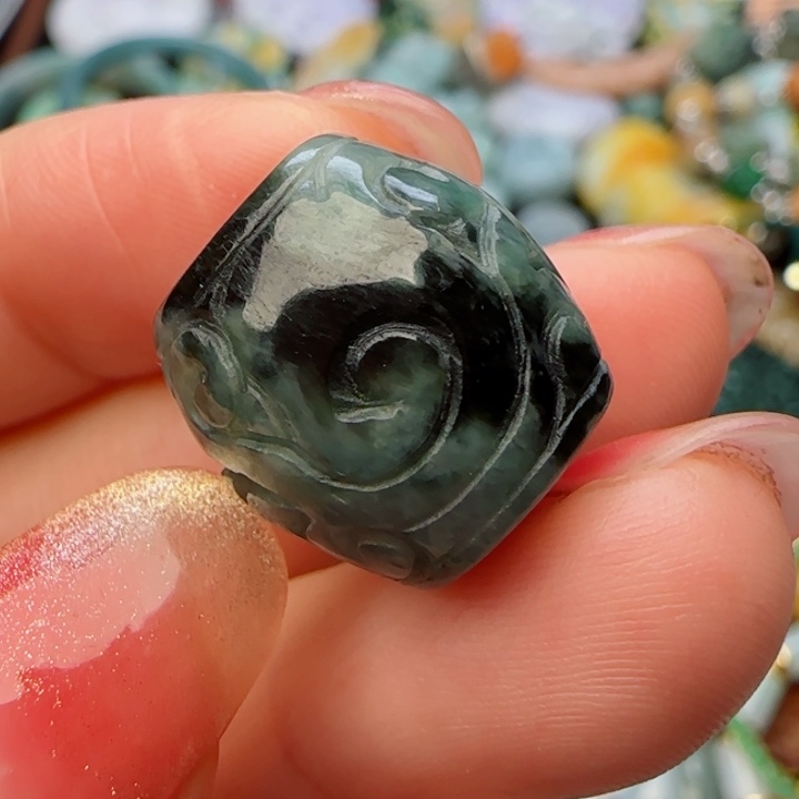 翡翠颈饰未镶嵌用****9天然A货