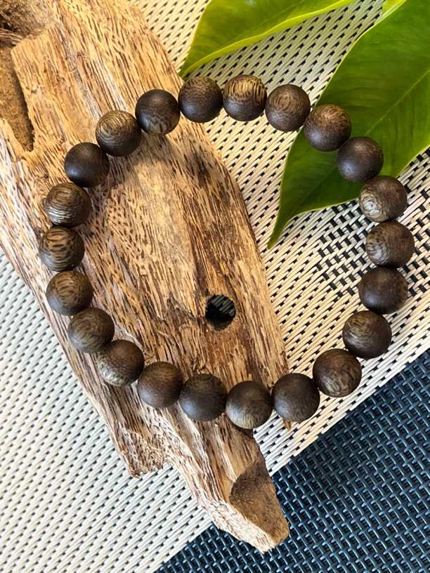 沉香棋楠莺歌绿卡9直径6克+圆珠 多样性发一件