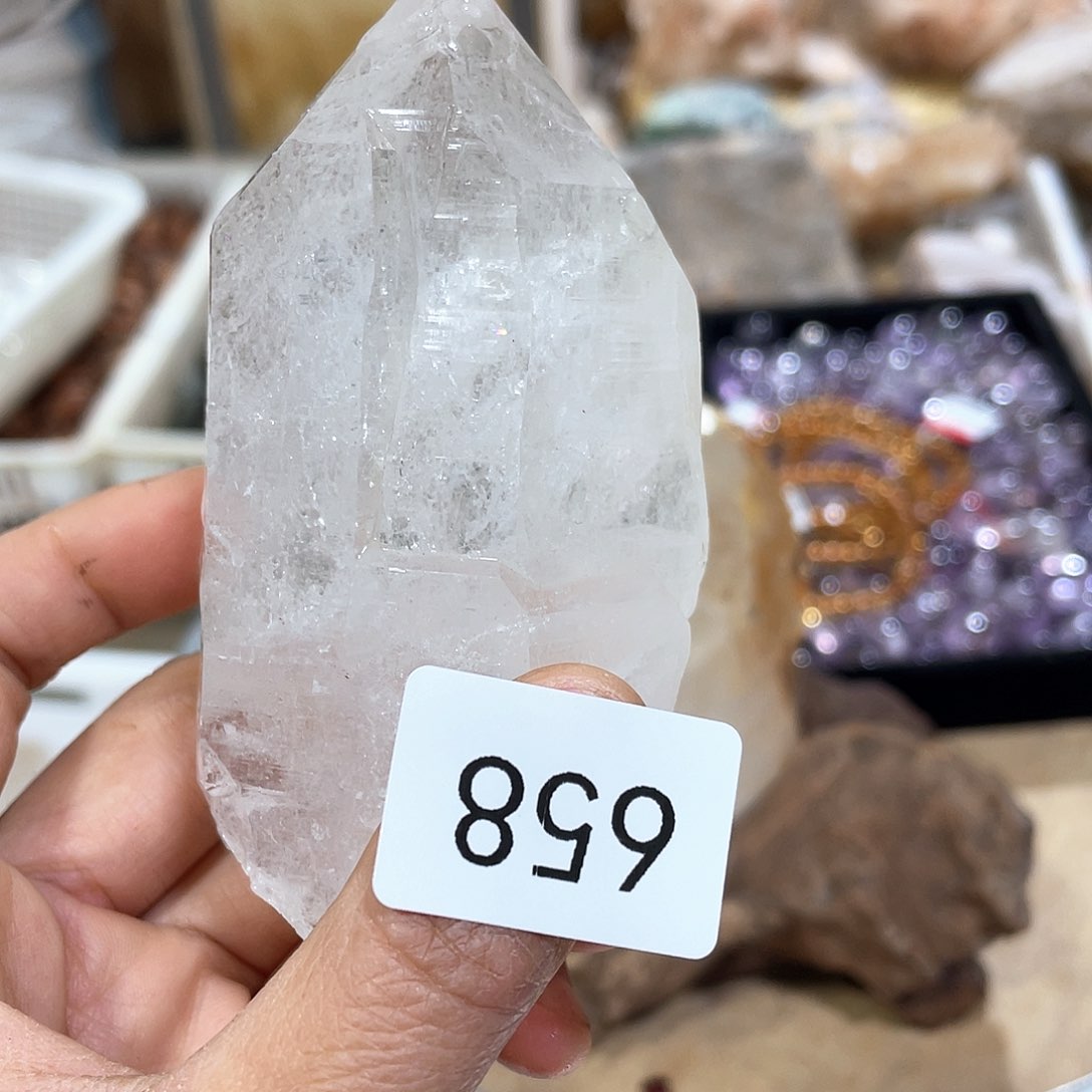 水晶摆件……未镶嵌