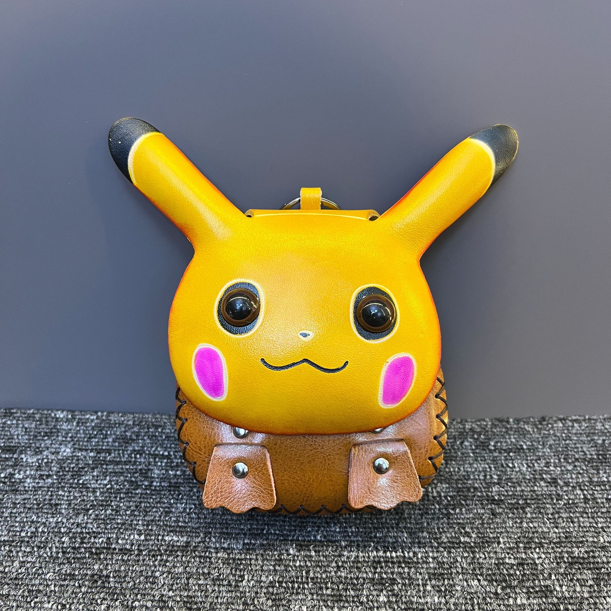 2025新款头层牛皮小众时尚潮牌小皮卡丘手绘洋气新款零钱包动漫