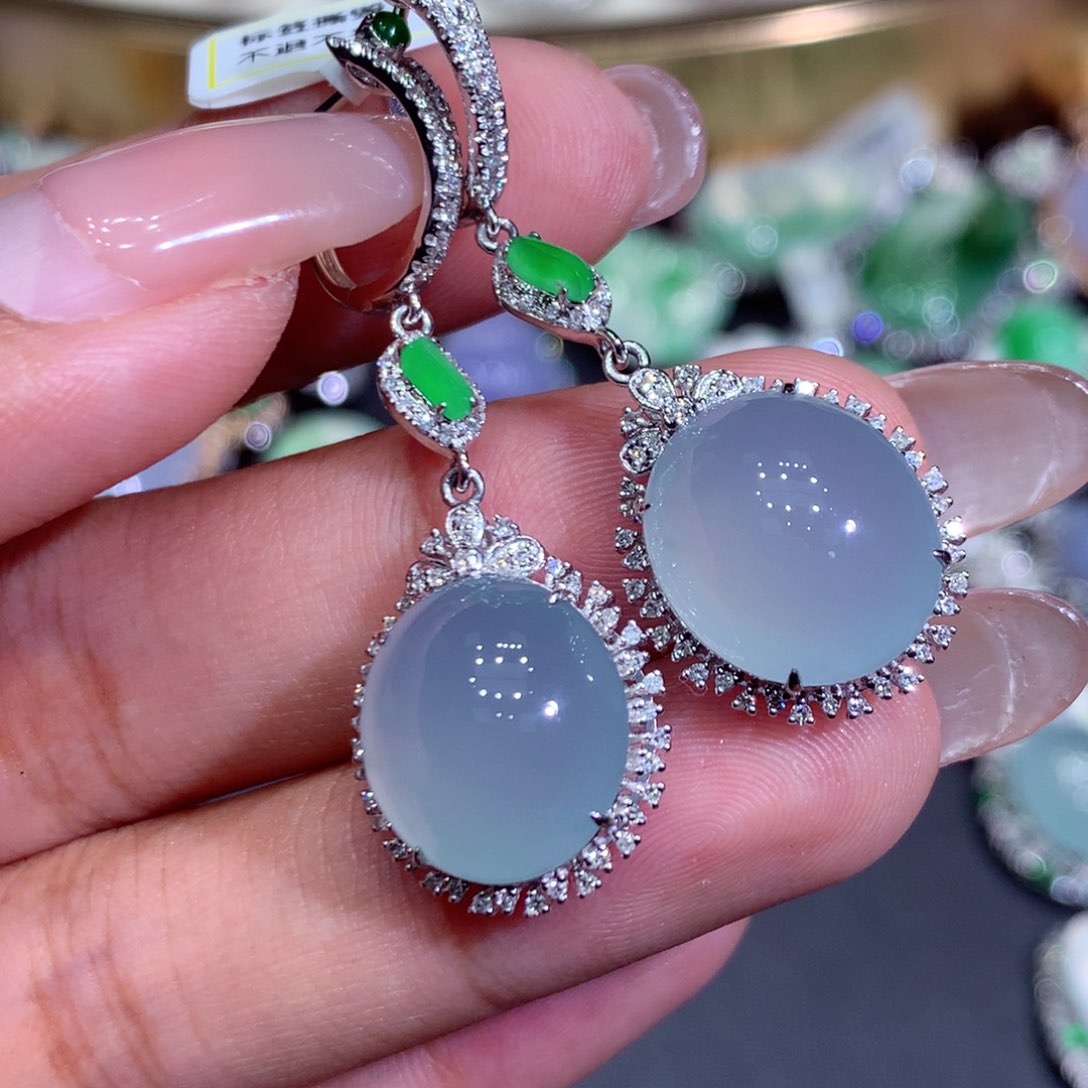 翡翠耳饰18K金镶嵌翡翠