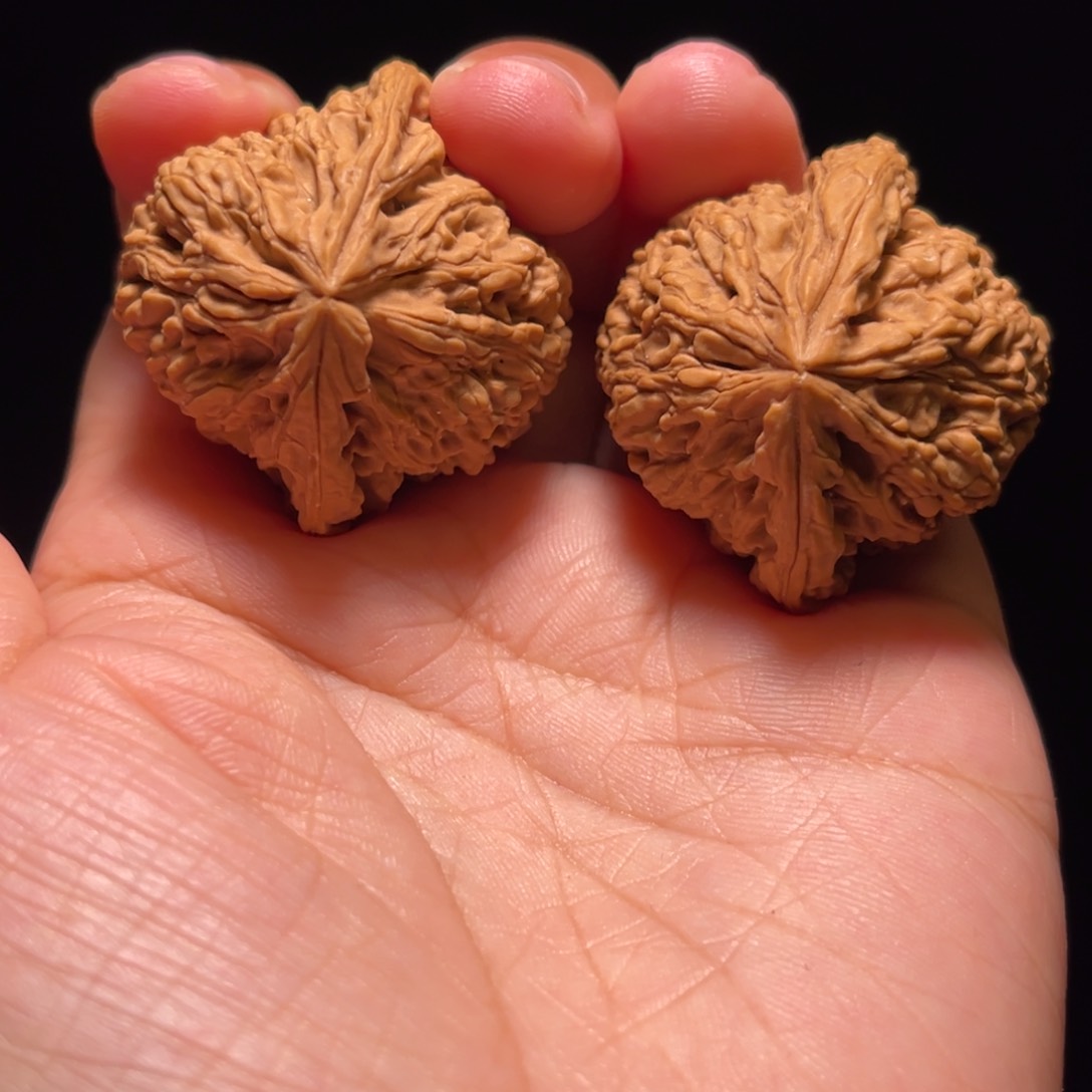 文玩核桃把件大**?南疆