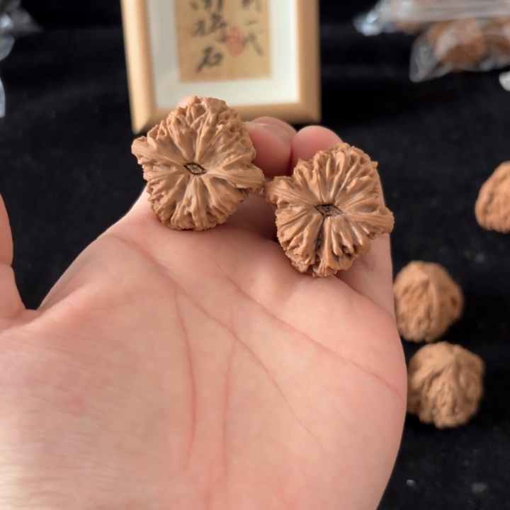 文玩核桃吊坠永*南将