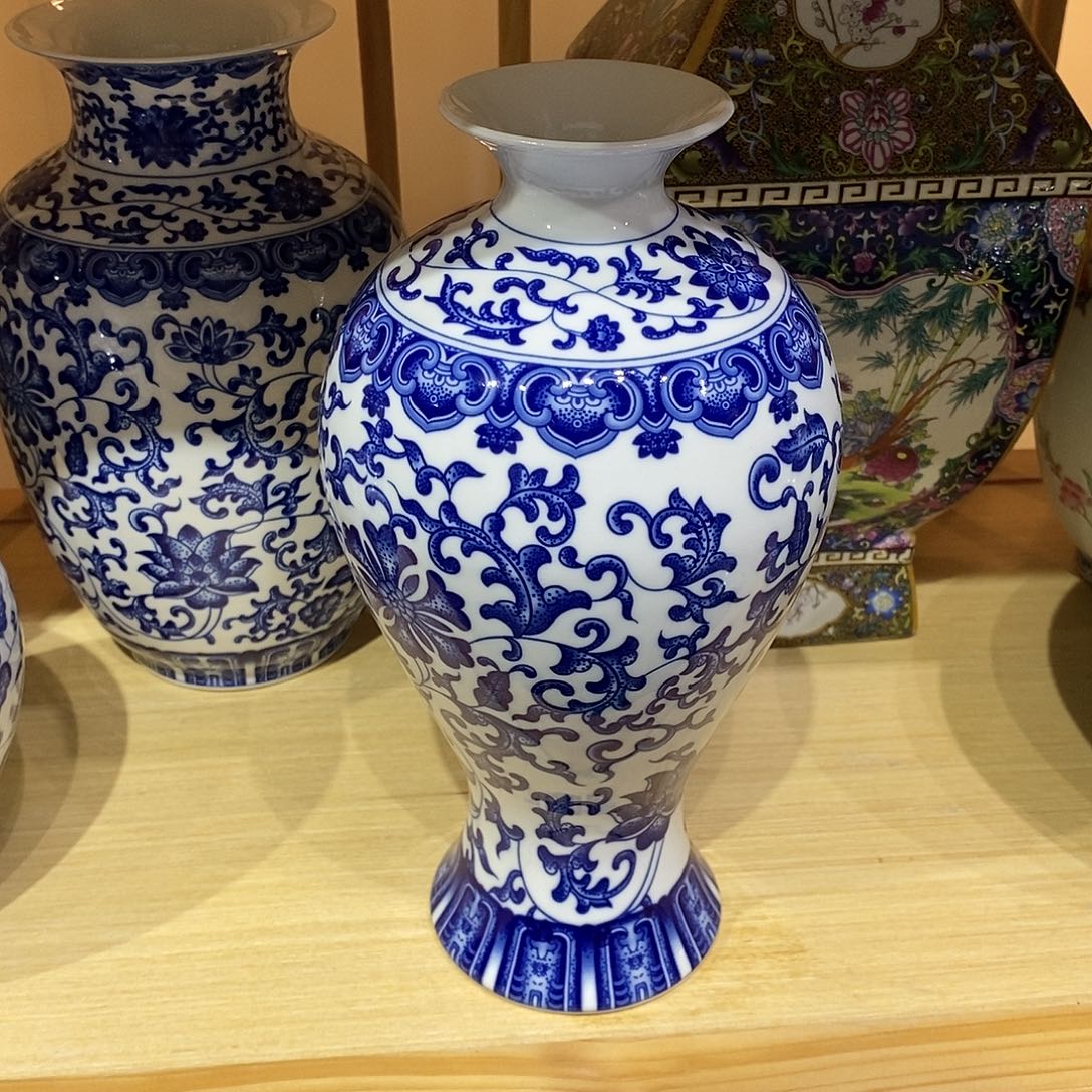 摆件陶24cm青花缠枝莲梅瓶