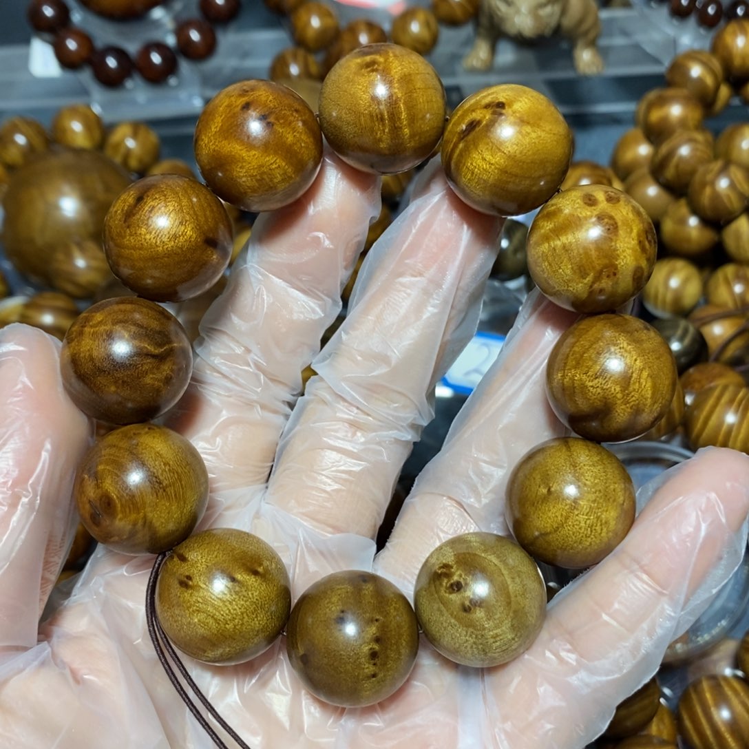 金丝楠木雕工艺品20