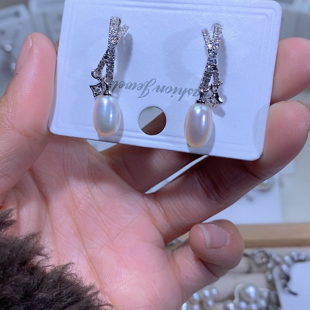 耳饰未镶嵌淡水珍珠