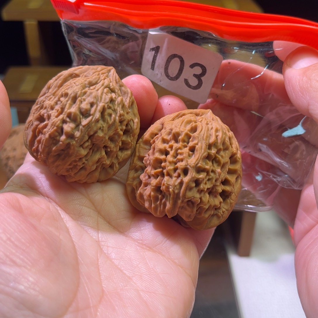 吊坠文玩核桃高炮凹底38色差