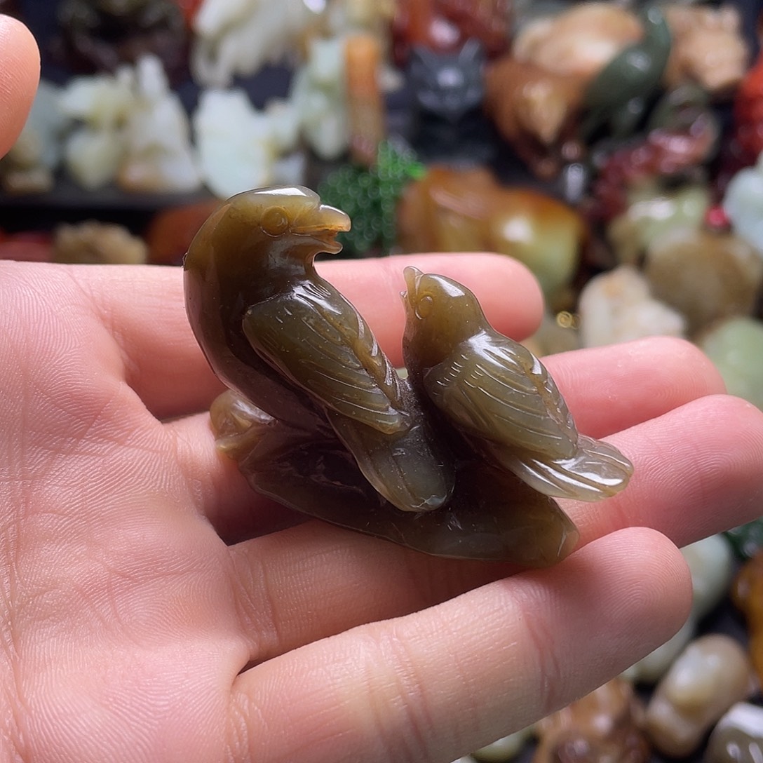 和田玉（糖玉）未镶嵌颈饰