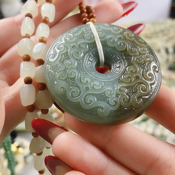 未镶嵌和田玉挂件