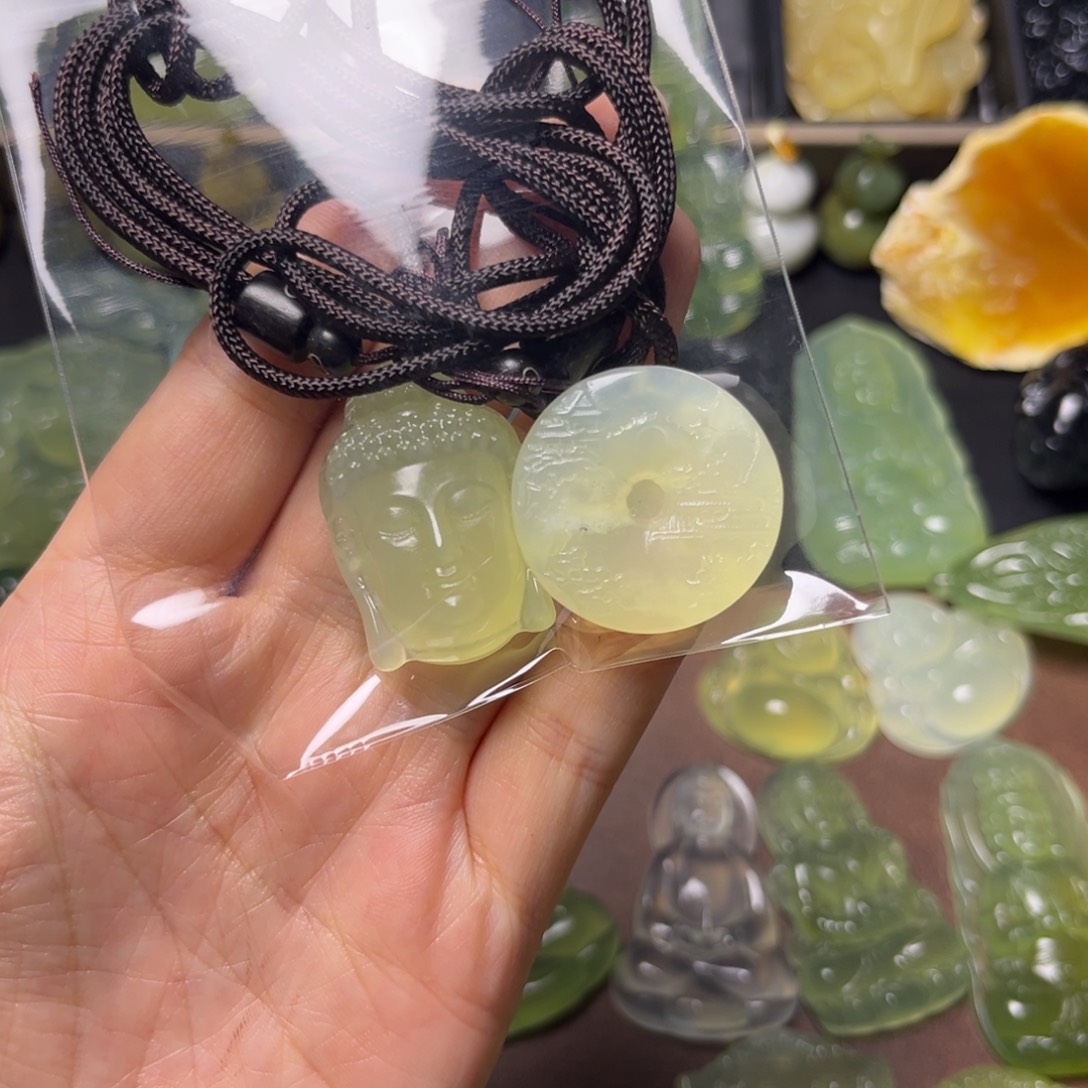 ****_和田玉（糖玉）未镶嵌吊坠(不含链)