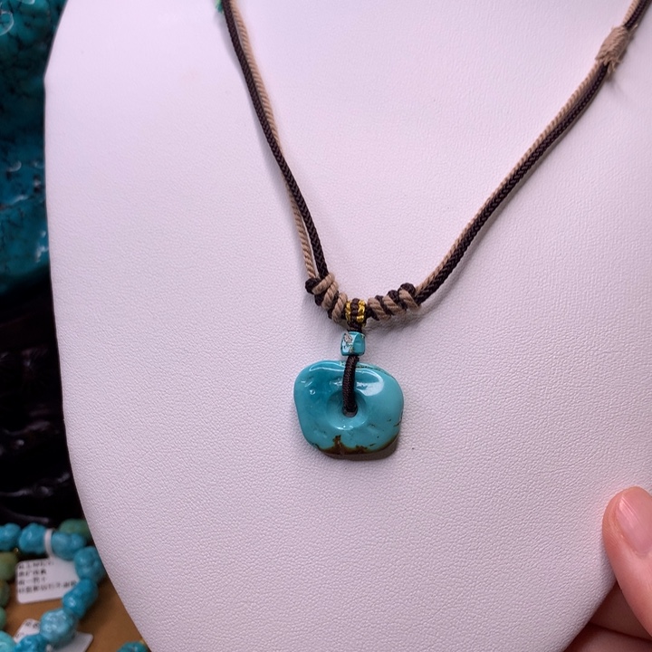 绿松石未镶嵌原矿