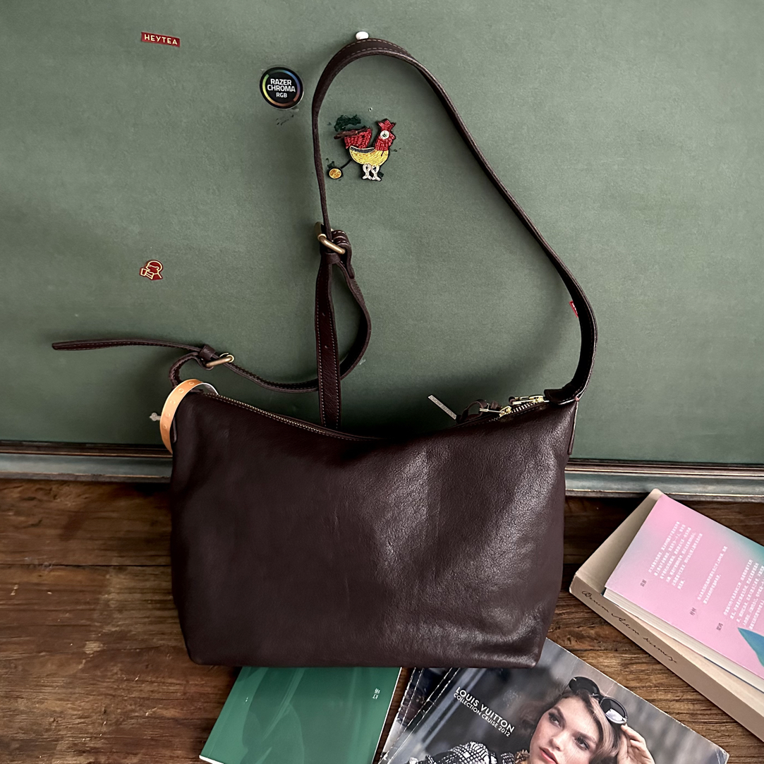 “去哈萨克吗”极简随性HOBO2025