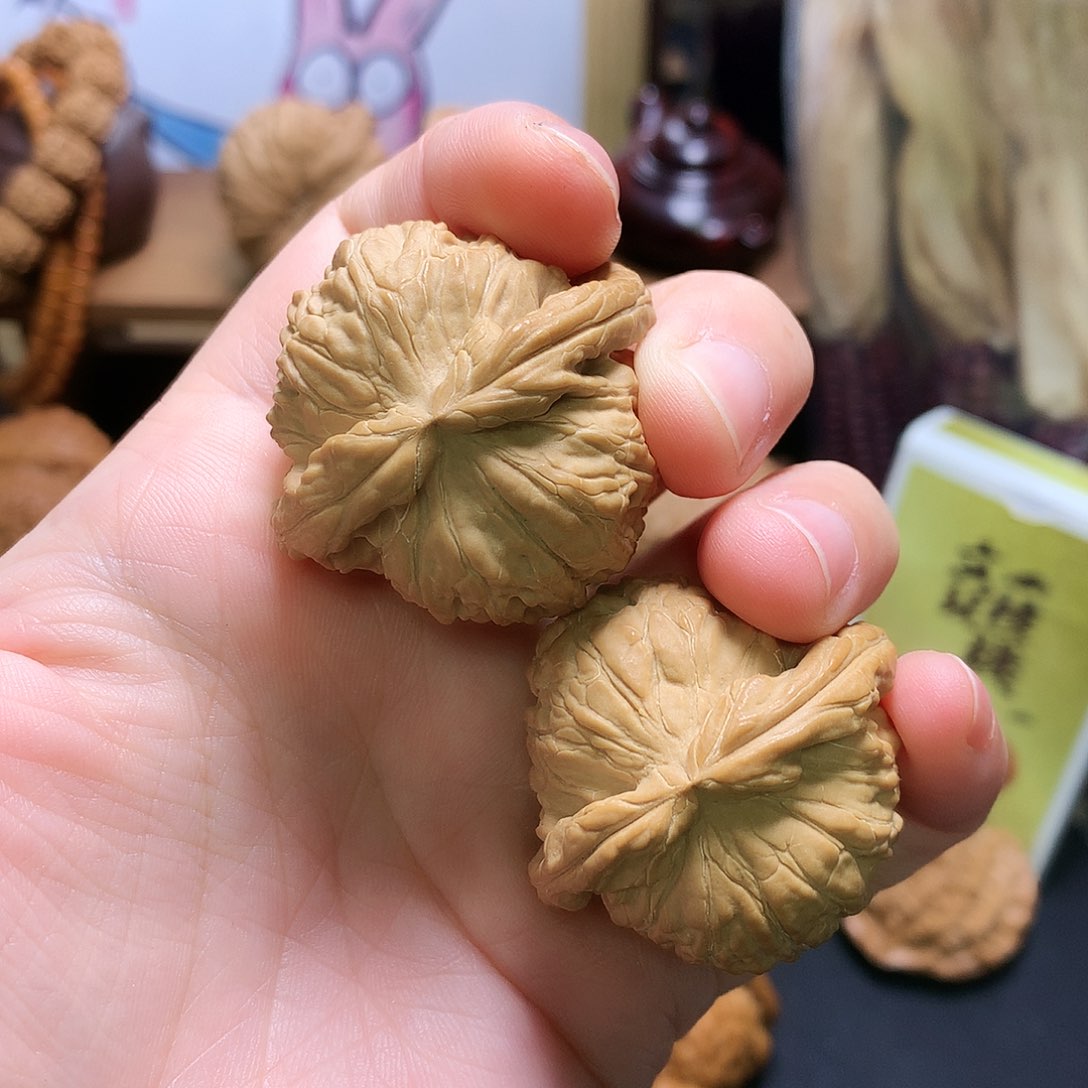 文玩核桃吊坠球白39