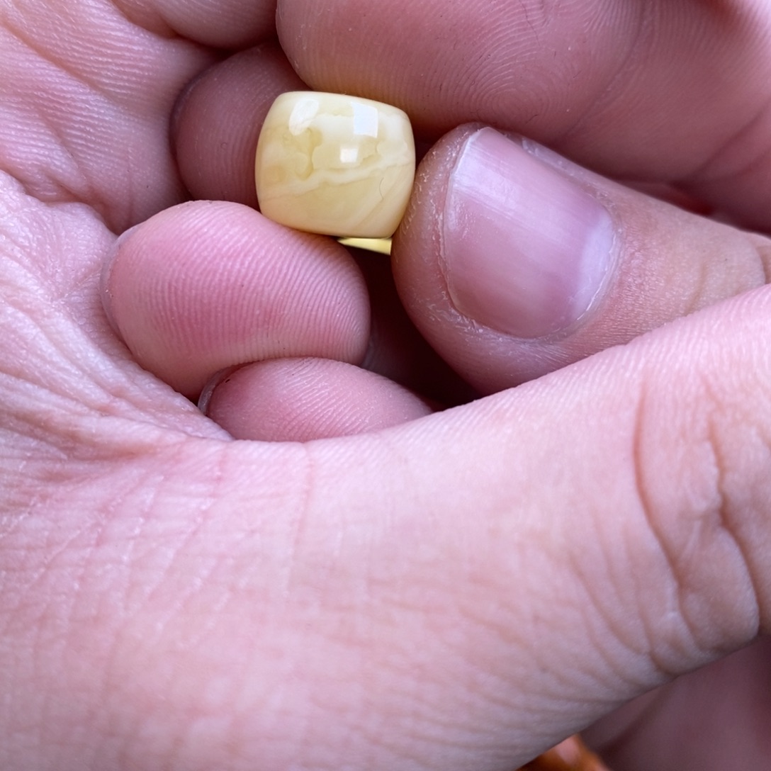 蜜蜡裸石未镶嵌斌*