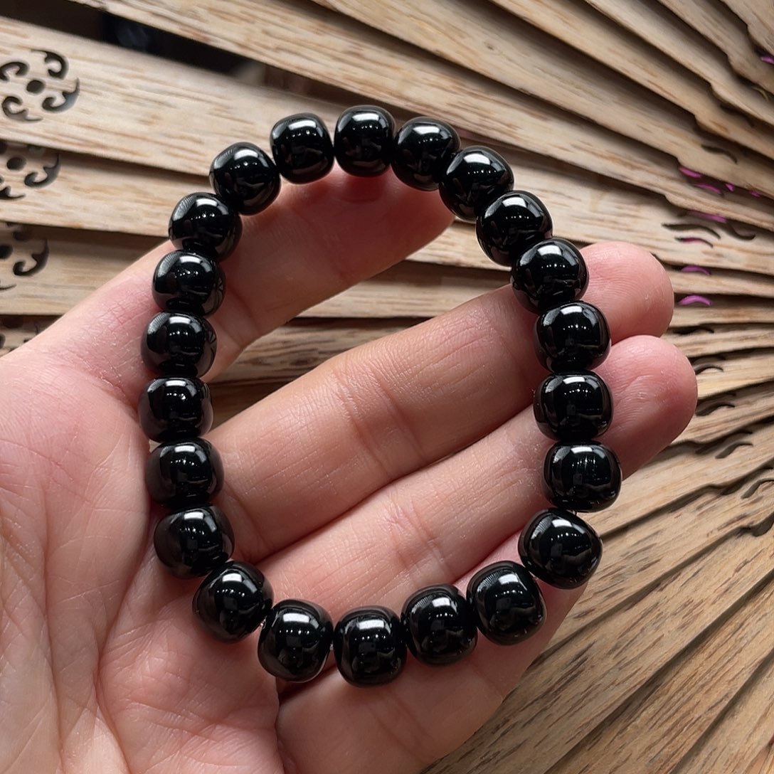 和田玉手串未镶嵌黑青9.10老型