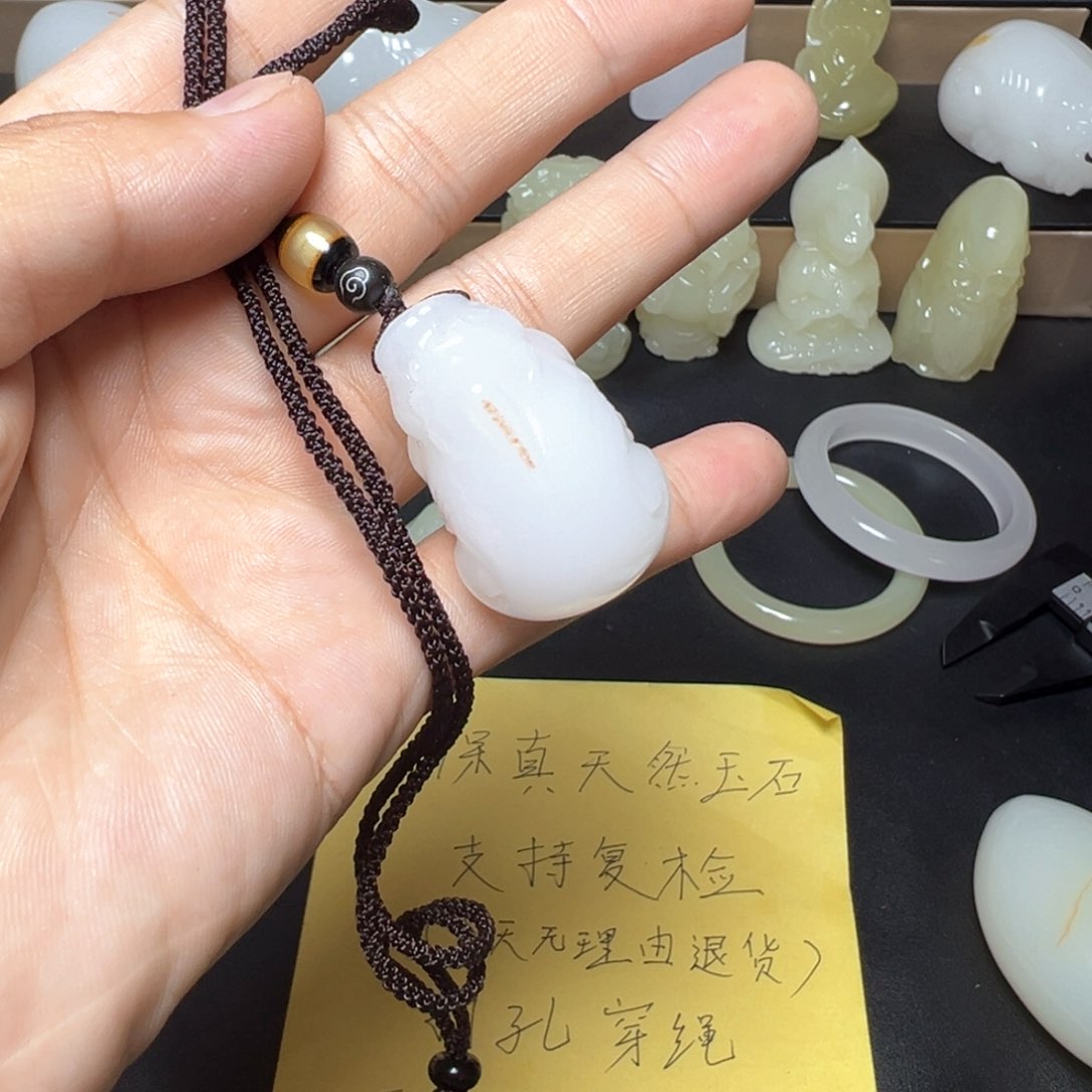 紫****?新疆昆仑山脉料子：天然料子：精品珍藏貔貅