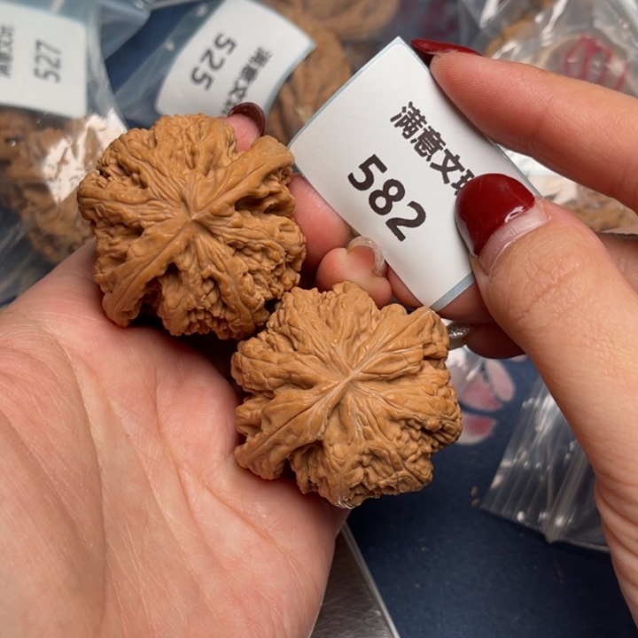 文玩核桃把件粗筋45.582