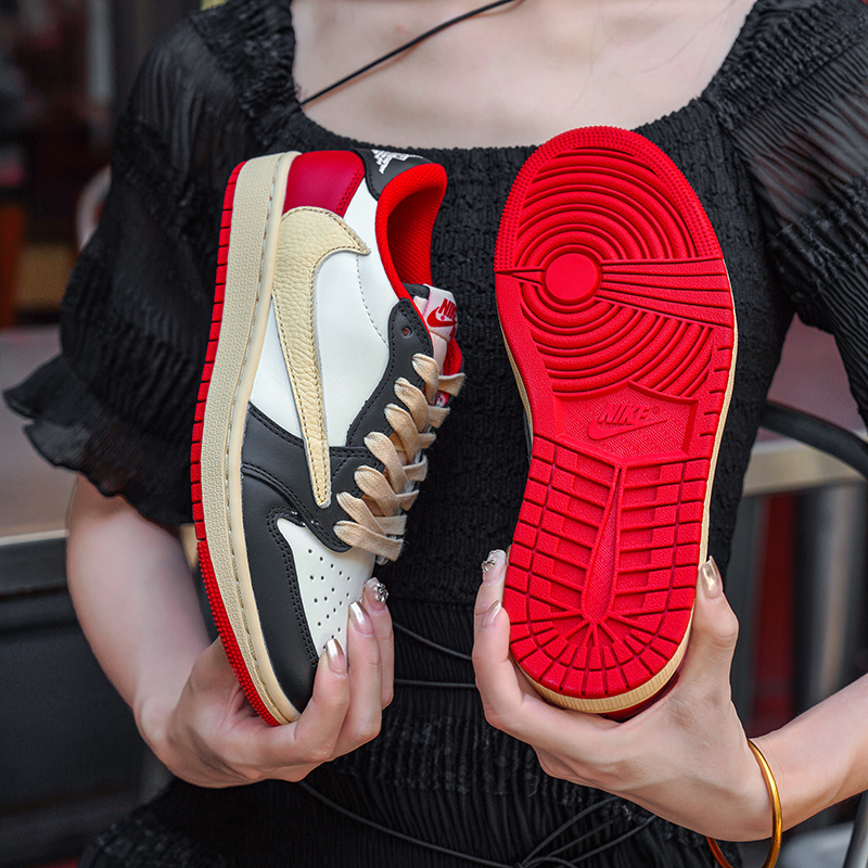 NIKE/耐克AirJordan1芝加哥红低帮潮鞋百搭男女运动【定制球鞋】
