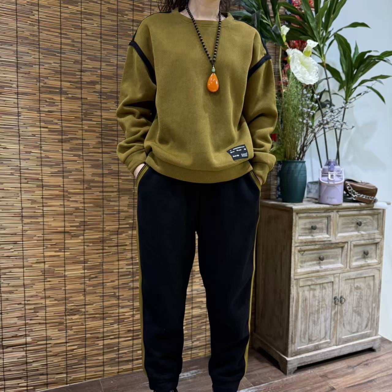 18241-5新款秋冬加绒休闲减龄百搭时尚洋气套装