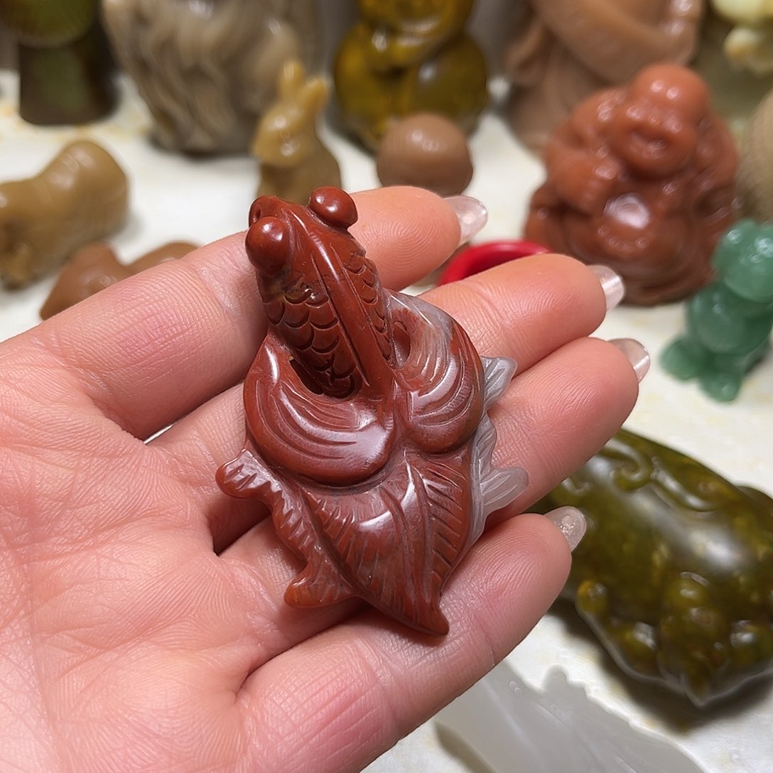 白玉菩提吊坠白玉菩提吊坠