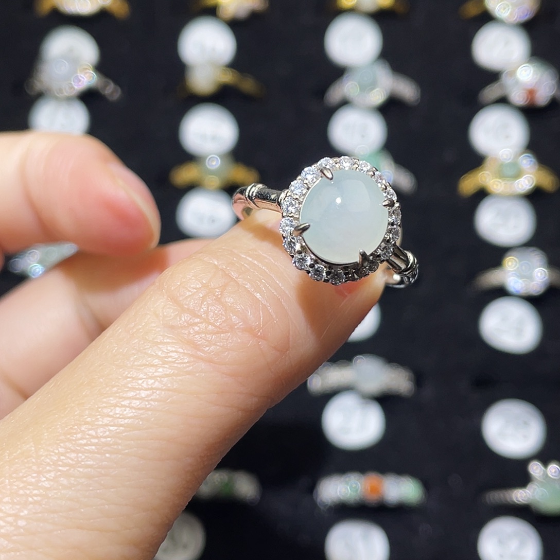 翡翠未镶嵌戒指戒指