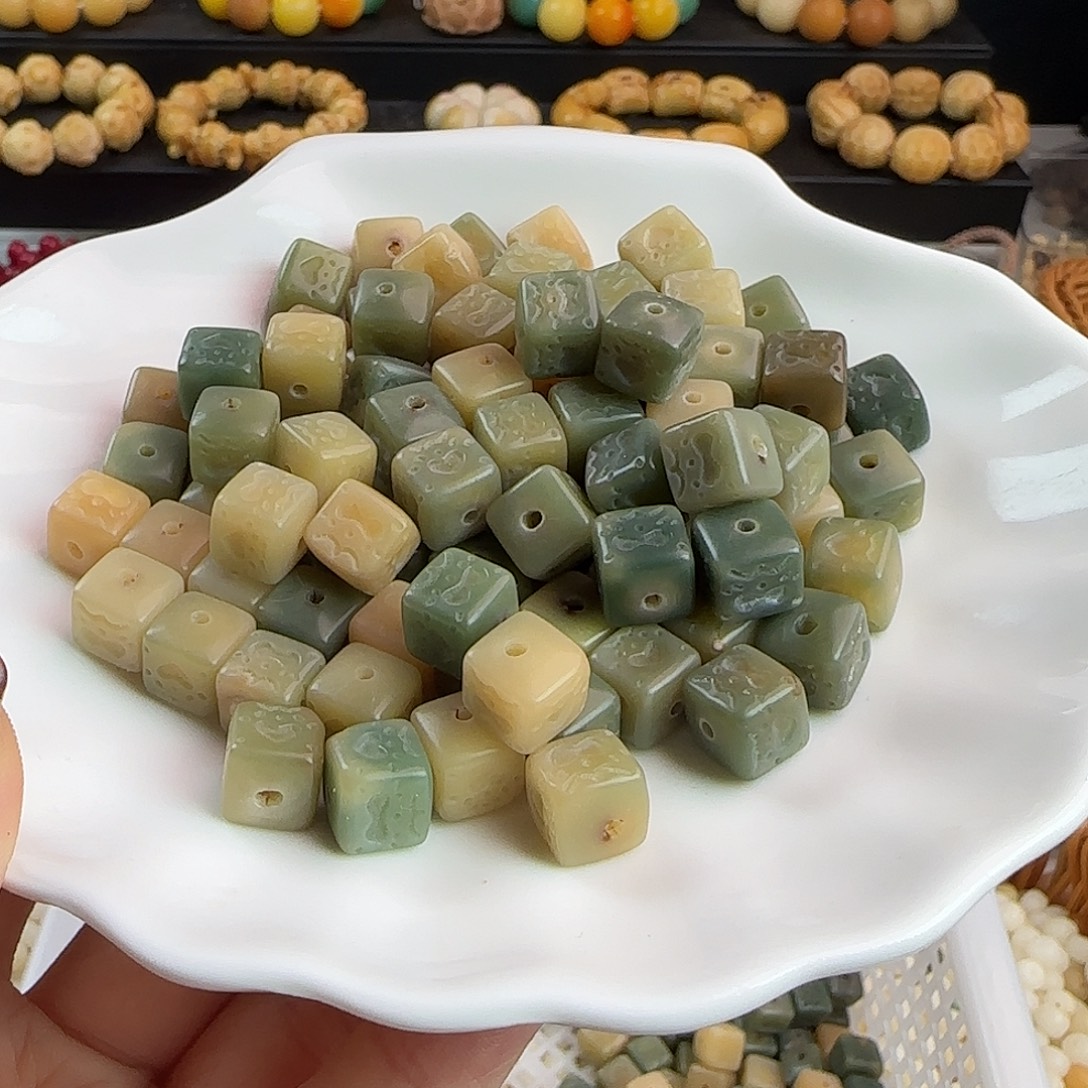 菩提根/象牙果手串瑕疵卡10多宝喜怒哀乐50颗