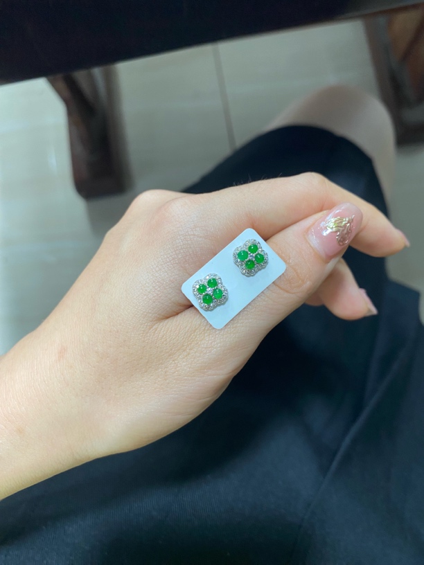 天然缅甸翡翠A货四叶草耳钉百搭气质